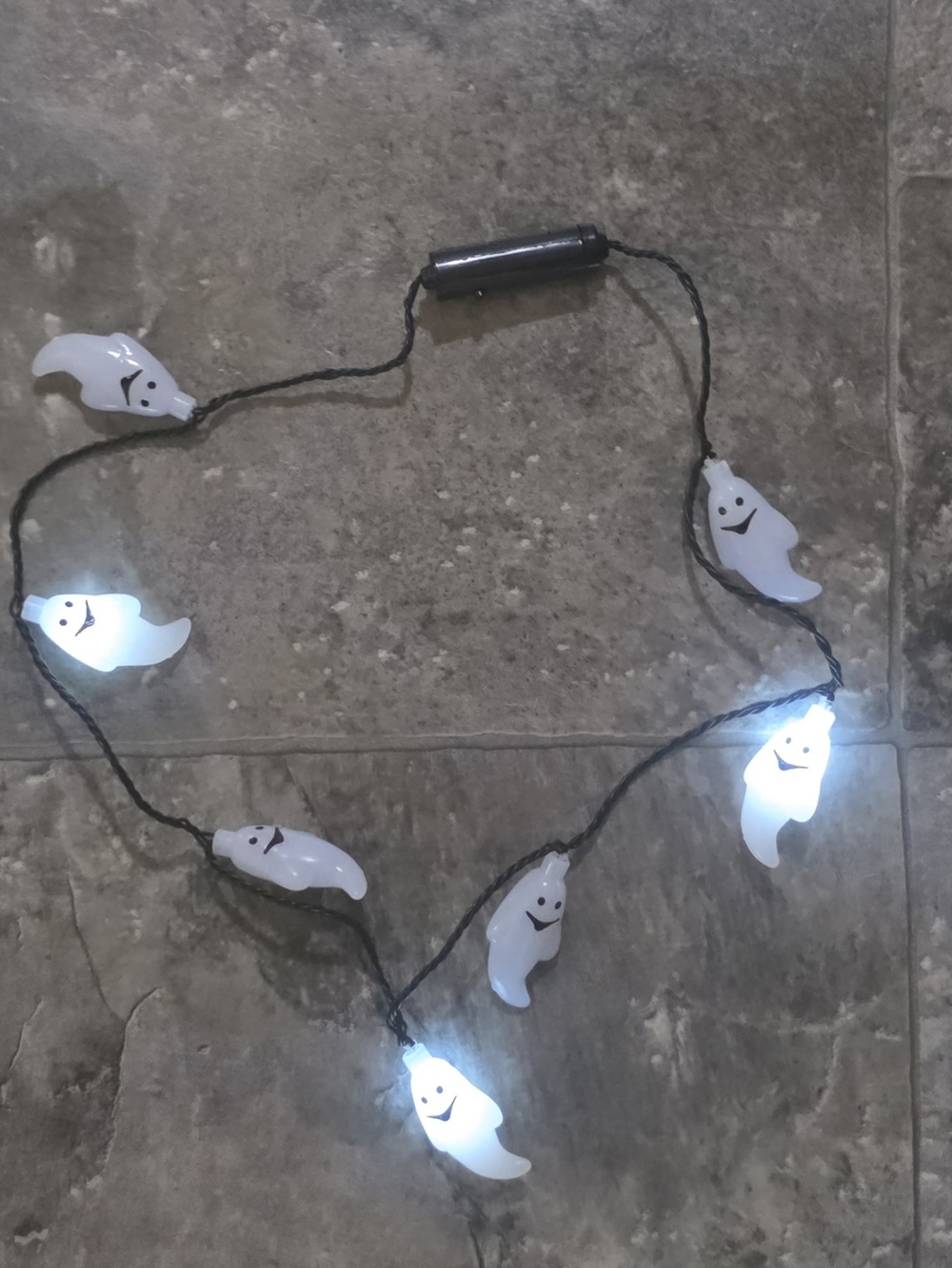 Ghost Light-Up Necklace With 3 Modes NWT